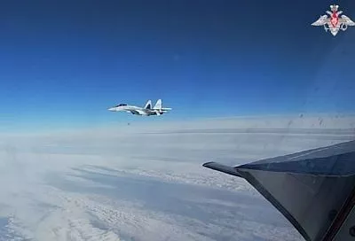 Бомбардировщики Ту-22М3 выполнили полет над Черным морем