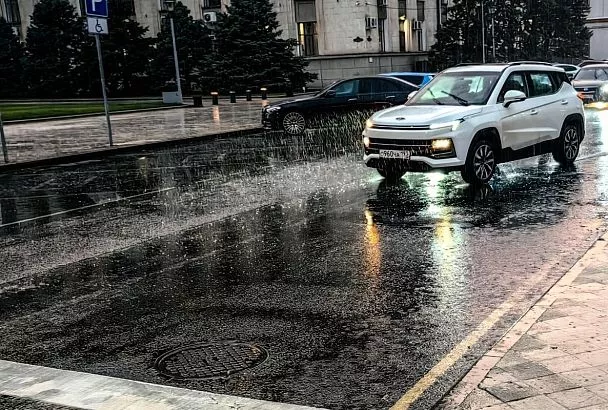 Холодный фронт принесет грозовые дожди в Краснодарский край