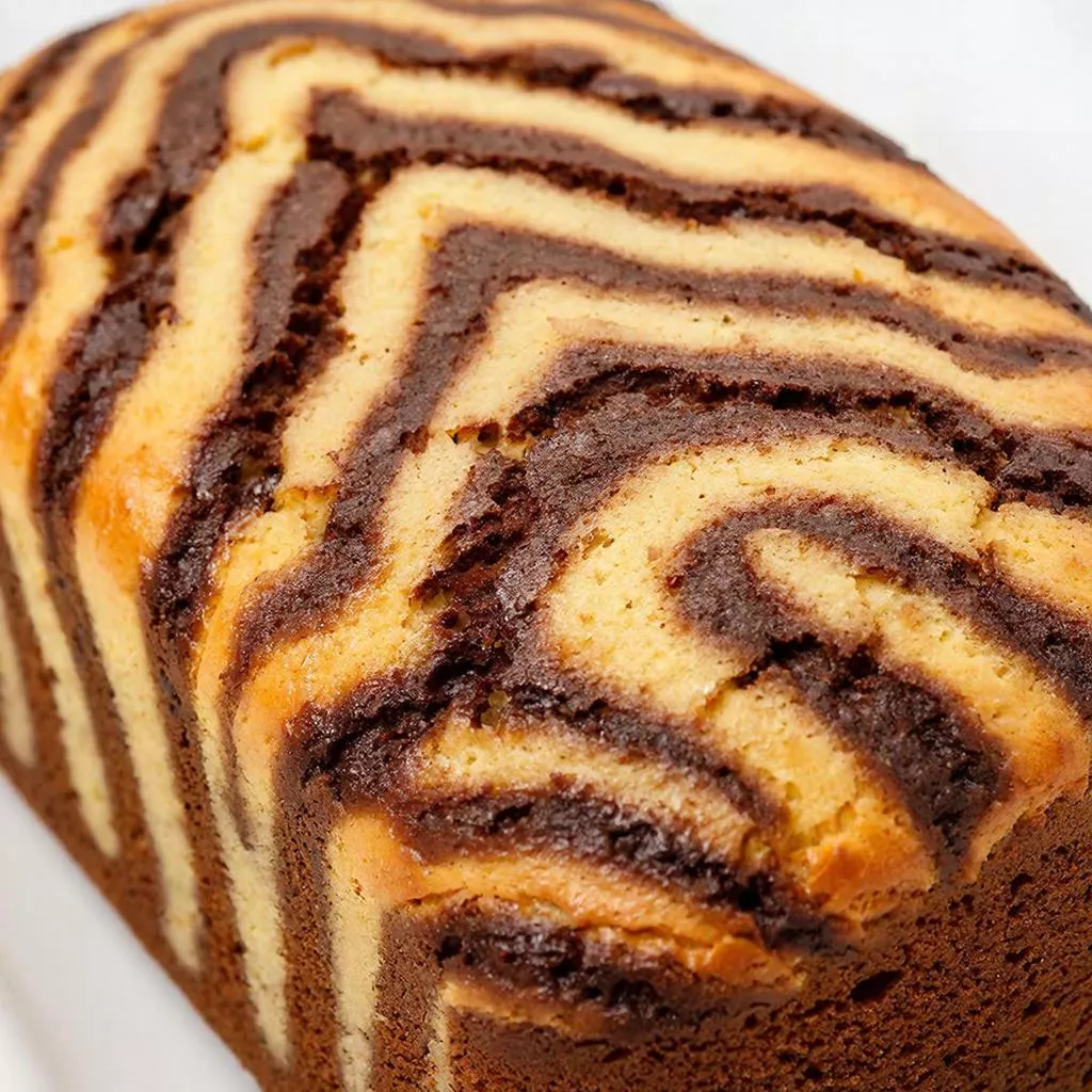 Самый вкусный пирог Зебра на кефире и практически без муки: готовится быстро, съедается еще быстрее