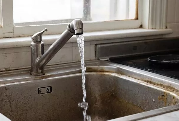 Устраняем засор в раковине без применения едких химикатов. Для этого понадобится сода, лимонная кислота и соль