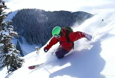 В МЧС рассказали, как безопасно отдохнуть в горах