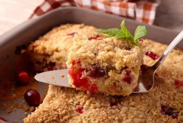 Хрустящее песочное печенье с ароматной начинкой: простой рецепт восхитительного десерта к чаю 