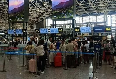 Около 35 рейсов задерживаются в аэропорту Сочи