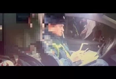 В Краснодарском крае пьяный водитель протащил инспектора ДПС по дороге