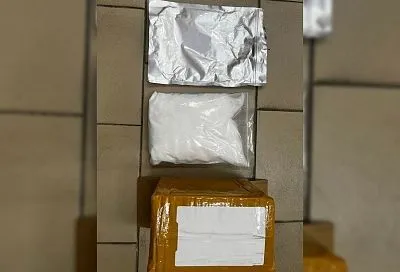 Таможенники нашли 1 кг прегабалина из Казахстана в посылке для жителя Краснодара