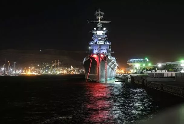 Военные проведут учения по противодействию БПЛА и БЭК в Новороссийске поздней ночью