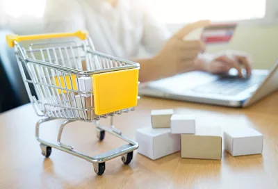 Wildberries запустил возможность торговаться в сервисе частных продаж «Ресейл»