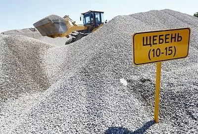 Благодаря росту производительности труда дорогу в Краснодарском крае удалось отремонтировать на 4 месяца быстрее