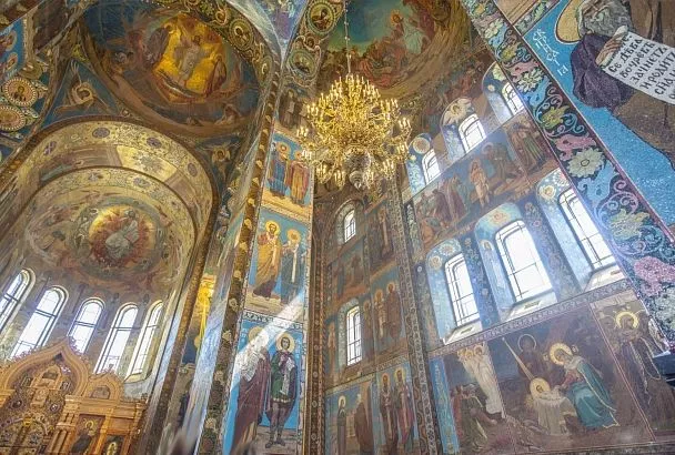 Доля православных в России сократилась до 65%: данные нового социологического исследования