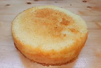 Бисквит «8 Марта»: никогда не опадает и получается более рассыпчатым — рецепт для идеального праздника