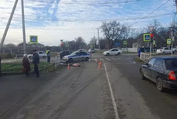 Ученик за рулем КамАЗа насмерть сбил велосипедистку в Краснодарском крае