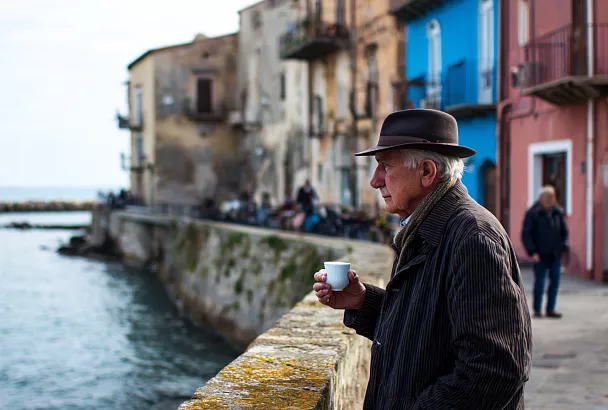 Кофе как пребиотик: напиток питает полезные бактерии кишечника