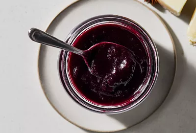 Пьяный виноградный соус для сыров на зиму