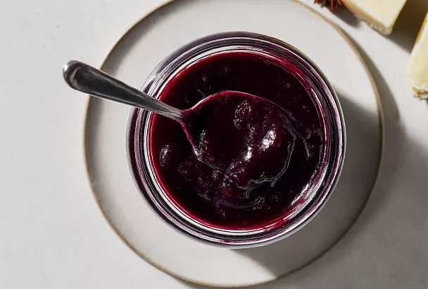 Пьяный виноградный соус для сыров на зиму