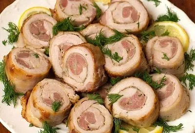 Чтобы приготовить мясные рулетики беру всего 4 ингредиента. Рецепт семейный, проверенный годами