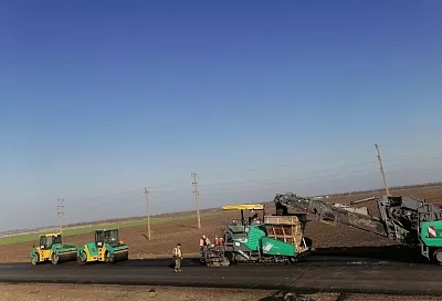 Ремонт участка дороги между станицами Калининской и Новониколаевской завершат осенью 2026 года