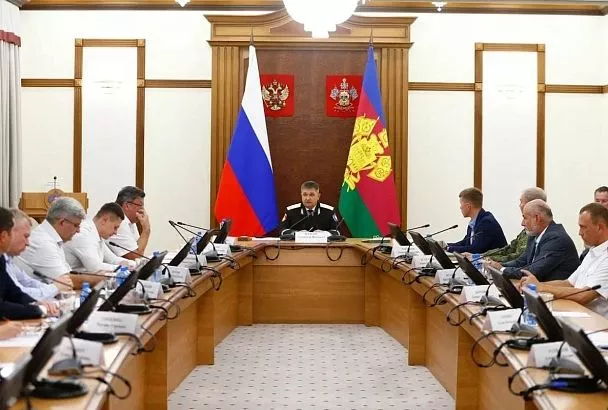 Вопросы допризывной подготовки и военно-патриотического воспитания молодежи обсудили в Краснодаре