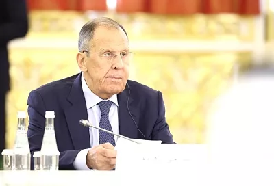 Лавров: Долговая яма США угрожает глобальной экономике