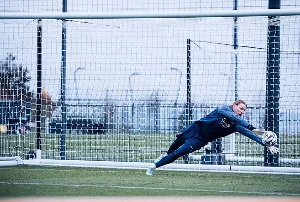 Матвей Сафонов обратился к болельщикам после неудачной игры за сборную с Перу