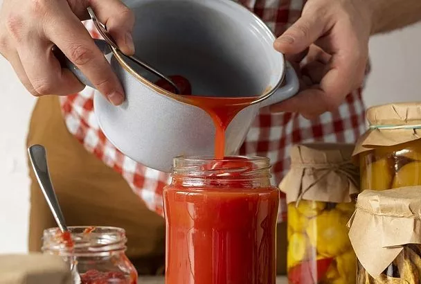 Помидоры на зиму в собственном соку: так вкусно — пальчики оближешь