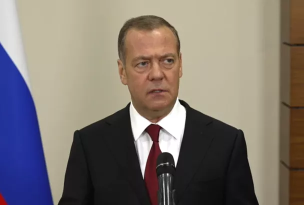 Медведев предупредил Запад о праве России атаковать вражеские торговые суда