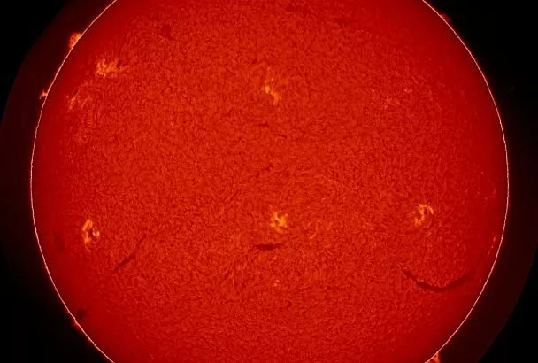 Ученые объяснили, почему на Земле в ближайшие сутки еще возможны слабые магнитные бури