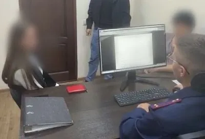 Пьяная женщина изрезала ножом незнакомку во дворе многоквартирного дома в Сочи