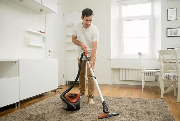 Забыла про аллергию на пыль благодаря всего одной воспитанной в себе привычке: дело оказалось в пылесосе