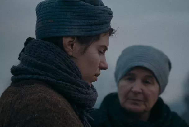 От «Улыбки» к «Одержимой»: Паркер Финн берется за культовый хоррор — и собирает звездный каст