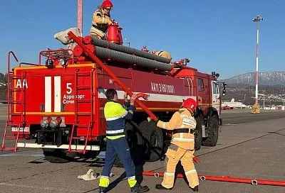Возможна активность спецтехники и появление дыма: аэропорт Сочи предупредил об учениях