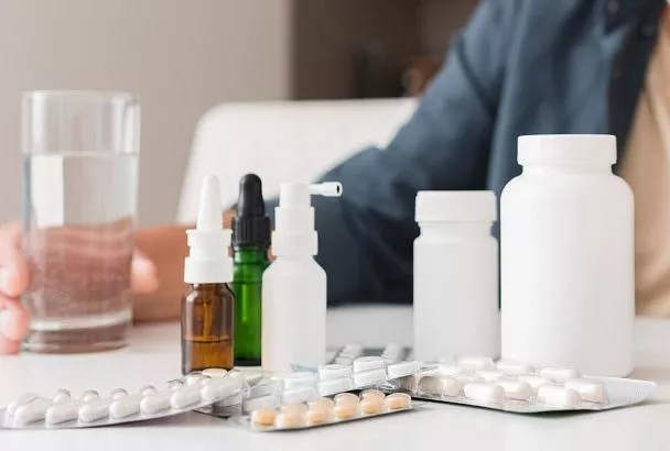 Доктор Мясников назвал три главные ошибки при приеме лекарств