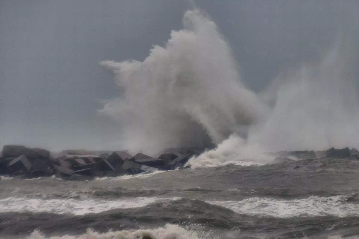 Шторм в Туапсе