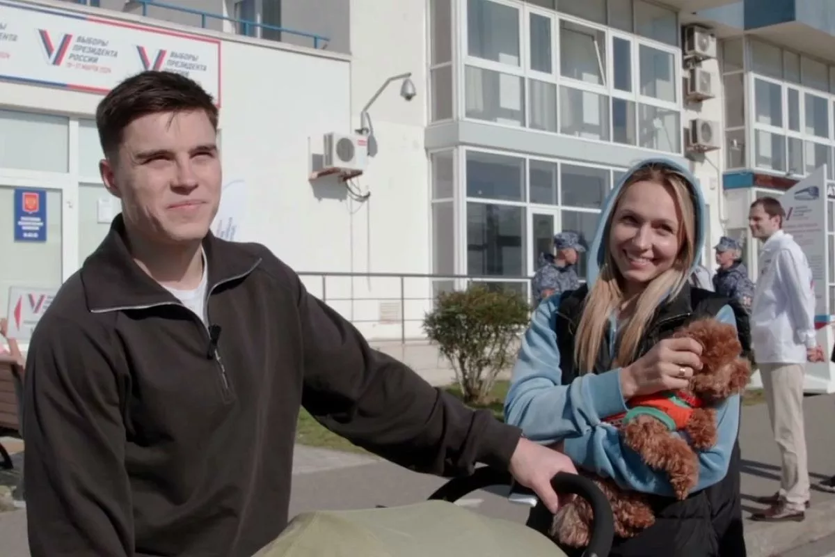 Никита Нагорный с семьей