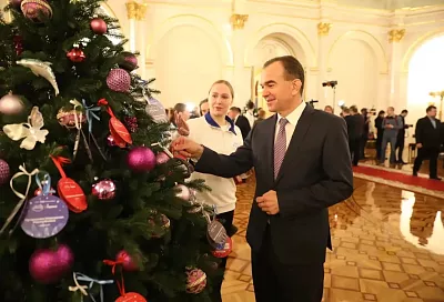 Губернатор Кубани Вениамин Кондратьев принял участие в акции «Елка желаний»