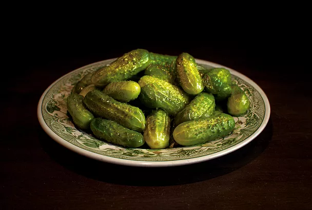 Молочнокислые малосольные огурцы без лишних ингредиентов