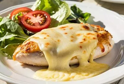  Сочное куриное филе под пикантной  тропической «шубкой»