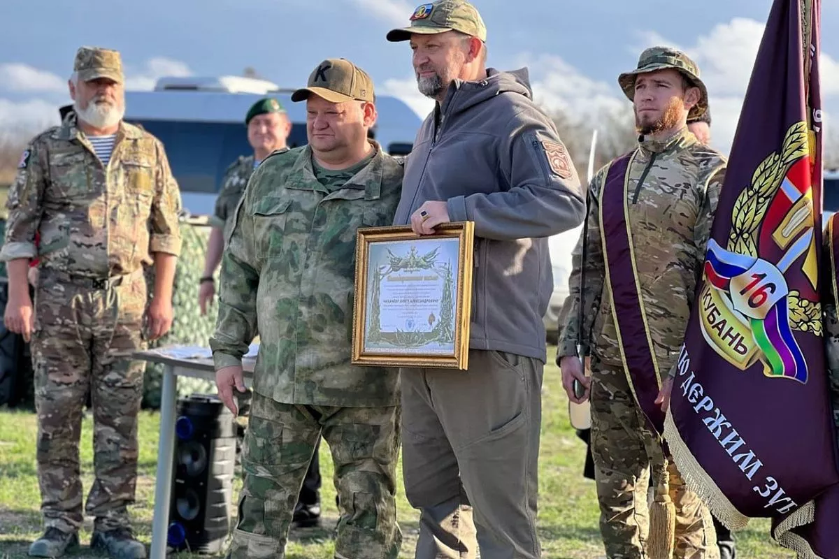 С самого начала специальной военной операции Олег Чихачев активно включился в сбор гуманитарной помощи для наших бойцов и жителей освобожденных территорий.