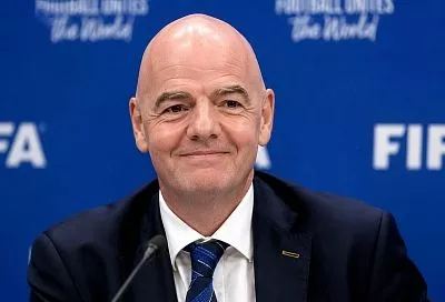 Президент ФИФА решил посещать по два матча чемпионата мира в день