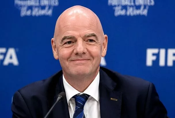 Президент ФИФА решил посещать по два матча чемпионата мира в день