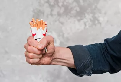 Курение влияет на шансы при трудоустройстве в России