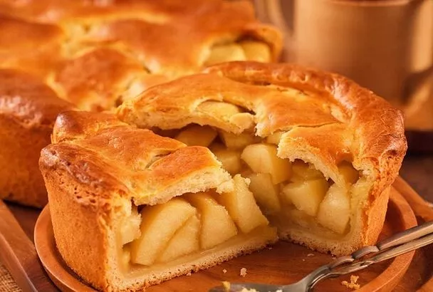 Невероятный пирог с яблоками: вкуснее шарлотки и торта! Всего за 5 минут вы сможете приготовить восхитительный ароматный пирог, который тает во рту