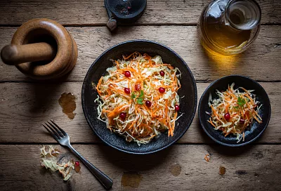 Старый советский салат из капусты и моркови