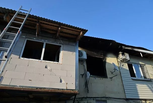 В Сочи ликвидировали последствия падения обломков БПЛА на гаражный кооператив