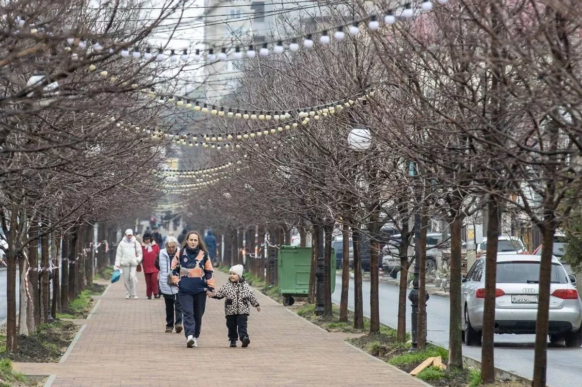 В Анапе завершается благоустройство популярной прогулочной зоны 