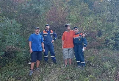 Спасатели нашли заблудившегося в горах Сочи туриста