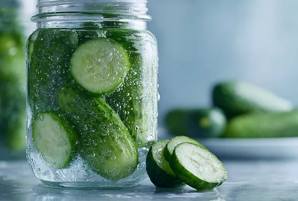 Как держать огурцы хрустящими в холодильнике месяц и дольше