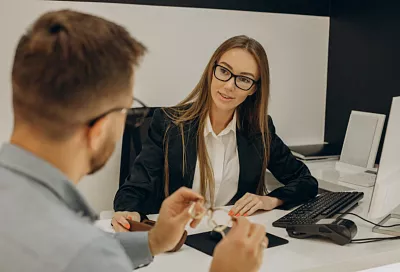 Банкам запретили доверять идентификацию клиентов платежным агентам