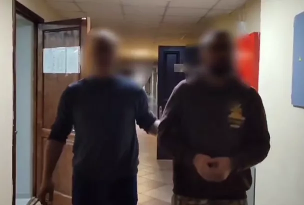 Дроппера телефонных мошенников задержали полицейские в Краснодаре