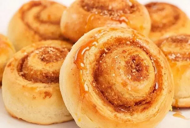 Булочки синабон с корицей «Удачные»: мягкие и воздушные, как в пекарне Cinnabon, только дома