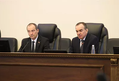 Депутаты кубанского парламента обсудили работу над изменениями в трехлетнем краевом бюджете